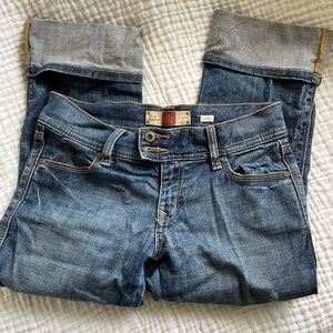 Old Navy Low Waist Capri Jeans
